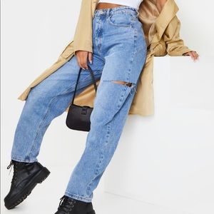 Mid wash thingy split baggy boyfriend jeans